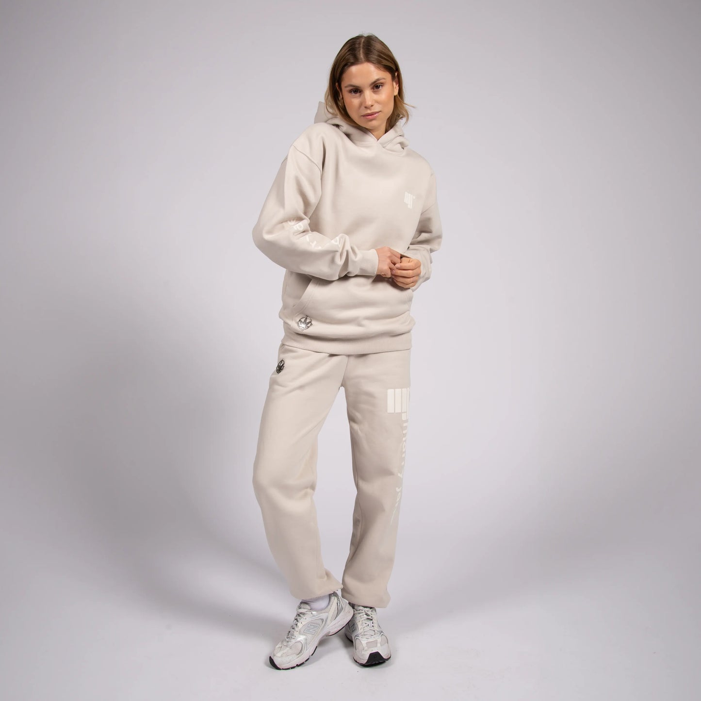 Marry Jane Hoodie Beige